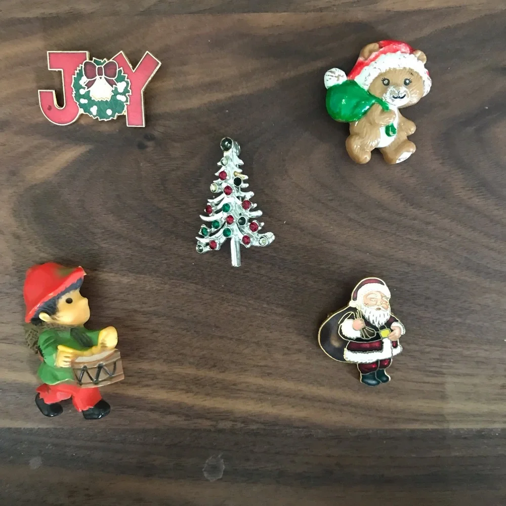 Vintage Christmas Holiday Brooch Set Silver Gold Red Green Whimsy Festive